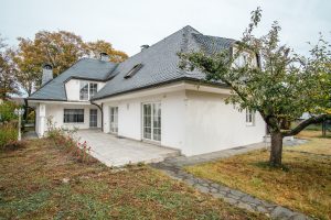Einfamilienhaus in der Region Ulm, erfolgreich verkauft – Gartenansicht